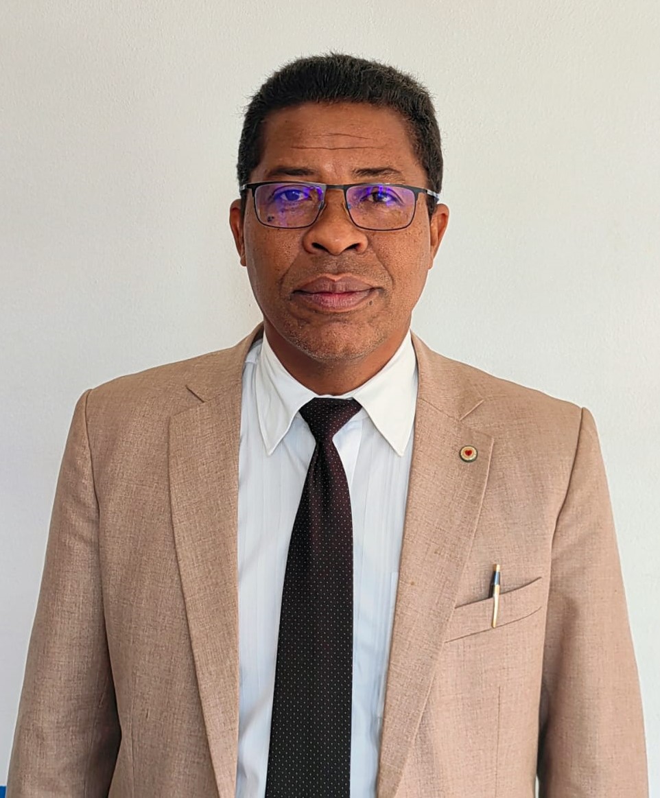 Dr  RAMIANDRASOA Andriamampihantona Lalaoarifetra